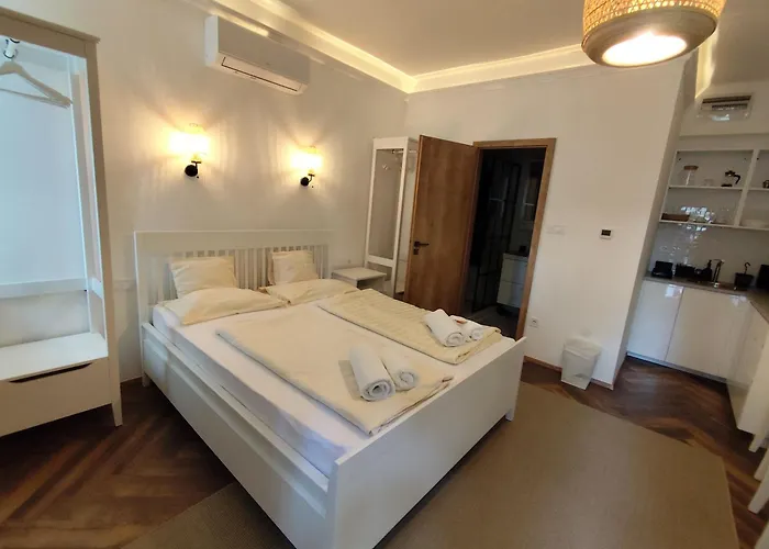 Renegade Hotel